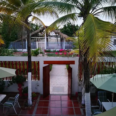 Casa Galeones Hotel 2*